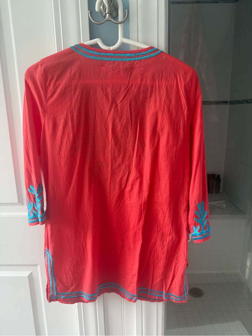 Gretchen Scott Coral Tunic with Turquoise Embroidery Accents - Ladies Medium - Picture 4 of 7
